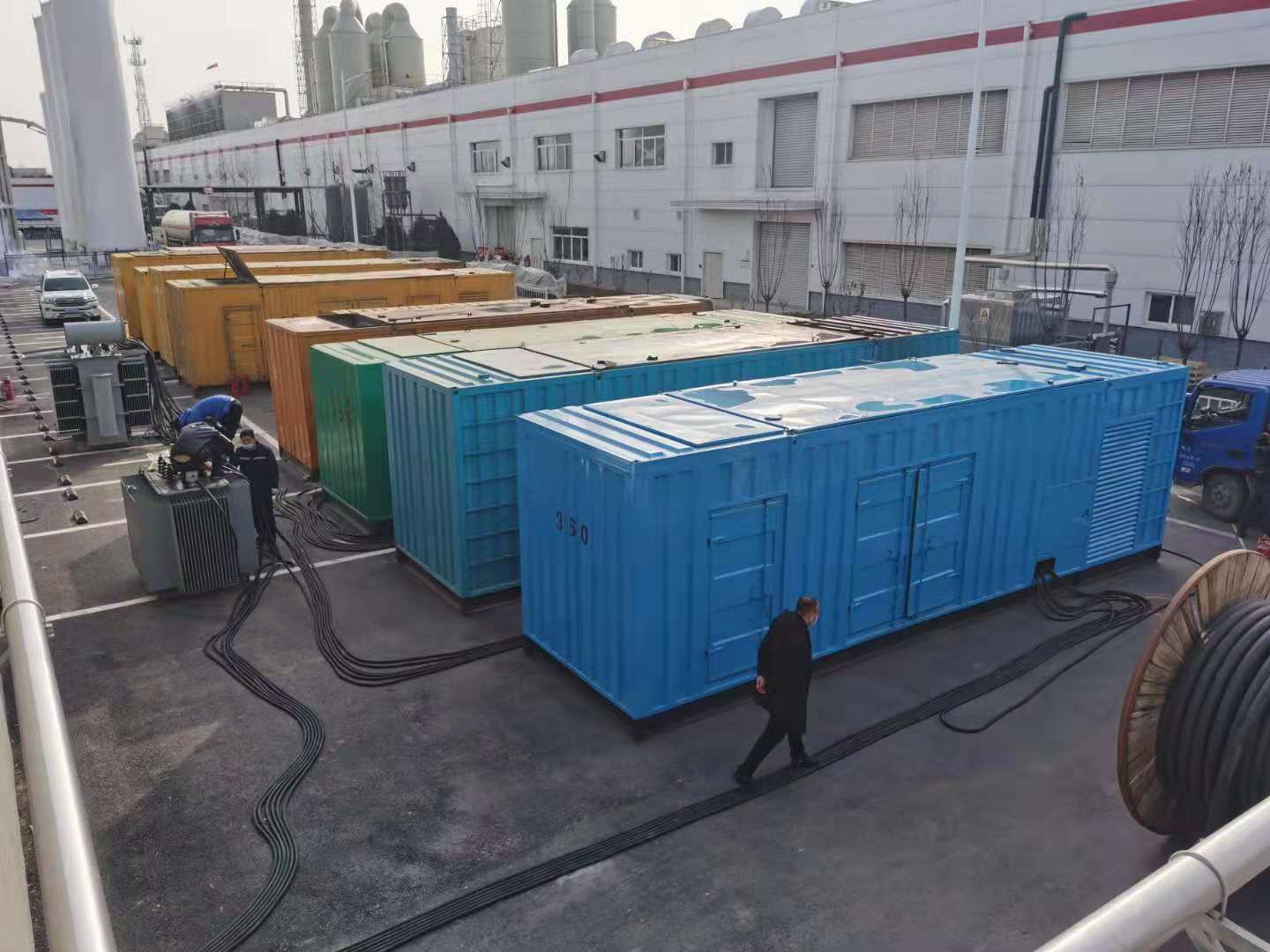 沽源发电机出租-两相发电机与三相发电机有何区别?